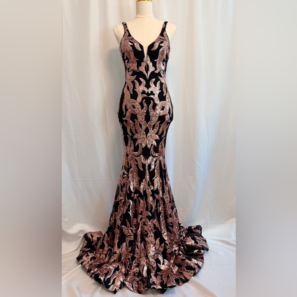 NWT Jovani Prom Dress Sz 0 Black Rose Gold Sequin V-Neck Floor Length Gown
